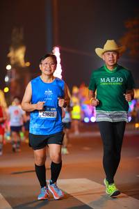 BIB: 43825
                            <button type="button" onclick="openModal(21379061)" class="btn btn-primary btn-sm float-right btn-popup" data-toggle="modal" data-target=".modal-high-quality">
                        <i class="fas fa-shopping-cart"></i> Add to Cart
                    </button>
                                            <button type="button" onclick="isThisMe(21379061, true)" class="btn btn-success btn-sm float-right btn-popup btn-isme hidden" data-toggle="tooltip" data-placement="bottom" title="นี่คือรูปของคุณใช่ไหม คลิกที่นี่เพื่อเอาเข้าอัลบั้ม">
                        <i class="fas fa-plus"></i> Add to album
                    </button>
                    <button type="button" onclick="isThisMe(21379061, false)" class="btn btn-warning btn-sm float-right btn-popup btn-isnotme hidden">
                        <i class="fas fa-ban"></i> Remove from album
                    </button>