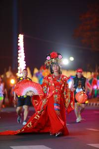 BIB: 682
                            <button type="button" onclick="openModal(21390073)" class="btn btn-primary btn-sm float-right btn-popup" data-toggle="modal" data-target=".modal-high-quality">
                        <i class="fas fa-shopping-cart"></i> Add to Cart
                    </button>
                                            <button type="button" onclick="isThisMe(21390073, true)" class="btn btn-success btn-sm float-right btn-popup btn-isme hidden" data-toggle="tooltip" data-placement="bottom" title="นี่คือรูปของคุณใช่ไหม คลิกที่นี่เพื่อเอาเข้าอัลบั้ม">
                        <i class="fas fa-plus"></i> Add to album
                    </button>
                    <button type="button" onclick="isThisMe(21390073, false)" class="btn btn-warning btn-sm float-right btn-popup btn-isnotme hidden">
                        <i class="fas fa-ban"></i> Remove from album
                    </button>