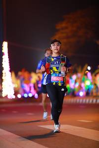 BIB: 45425
                            <button type="button" onclick="openModal(21290172)" class="btn btn-primary btn-sm float-right btn-popup" data-toggle="modal" data-target=".modal-high-quality">
                        <i class="fas fa-shopping-cart"></i> Add to Cart
                    </button>
                                            <button type="button" onclick="isThisMe(21290172, true)" class="btn btn-success btn-sm float-right btn-popup btn-isme hidden" data-toggle="tooltip" data-placement="bottom" title="นี่คือรูปของคุณใช่ไหม คลิกที่นี่เพื่อเอาเข้าอัลบั้ม">
                        <i class="fas fa-plus"></i> Add to album
                    </button>
                    <button type="button" onclick="isThisMe(21290172, false)" class="btn btn-warning btn-sm float-right btn-popup btn-isnotme hidden">
                        <i class="fas fa-ban"></i> Remove from album
                    </button>