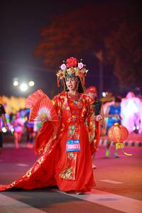 BIB: 68423
                            <button type="button" onclick="openModal(21390478)" class="btn btn-primary btn-sm float-right btn-popup" data-toggle="modal" data-target=".modal-high-quality">
                        <i class="fas fa-shopping-cart"></i> Add to Cart
                    </button>
                                            <button type="button" onclick="isThisMe(21390478, true)" class="btn btn-success btn-sm float-right btn-popup btn-isme hidden" data-toggle="tooltip" data-placement="bottom" title="นี่คือรูปของคุณใช่ไหม คลิกที่นี่เพื่อเอาเข้าอัลบั้ม">
                        <i class="fas fa-plus"></i> Add to album
                    </button>
                    <button type="button" onclick="isThisMe(21390478, false)" class="btn btn-warning btn-sm float-right btn-popup btn-isnotme hidden">
                        <i class="fas fa-ban"></i> Remove from album
                    </button>