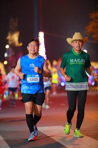 BIB: 500, 43825
                            <button type="button" onclick="openModal(21378917)" class="btn btn-primary btn-sm float-right btn-popup" data-toggle="modal" data-target=".modal-high-quality">
                        <i class="fas fa-shopping-cart"></i> Add to Cart
                    </button>
                                            <button type="button" onclick="isThisMe(21378917, true)" class="btn btn-success btn-sm float-right btn-popup btn-isme hidden" data-toggle="tooltip" data-placement="bottom" title="นี่คือรูปของคุณใช่ไหม คลิกที่นี่เพื่อเอาเข้าอัลบั้ม">
                        <i class="fas fa-plus"></i> Add to album
                    </button>
                    <button type="button" onclick="isThisMe(21378917, false)" class="btn btn-warning btn-sm float-right btn-popup btn-isnotme hidden">
                        <i class="fas fa-ban"></i> Remove from album
                    </button>