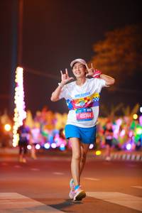 BIB: 300, 45744
                            <button type="button" onclick="openModal(21317349)" class="btn btn-primary btn-sm float-right btn-popup" data-toggle="modal" data-target=".modal-high-quality">
                        <i class="fas fa-shopping-cart"></i> Add to Cart
                    </button>
                                            <button type="button" onclick="isThisMe(21317349, true)" class="btn btn-success btn-sm float-right btn-popup btn-isme hidden" data-toggle="tooltip" data-placement="bottom" title="นี่คือรูปของคุณใช่ไหม คลิกที่นี่เพื่อเอาเข้าอัลบั้ม">
                        <i class="fas fa-plus"></i> Add to album
                    </button>
                    <button type="button" onclick="isThisMe(21317349, false)" class="btn btn-warning btn-sm float-right btn-popup btn-isnotme hidden">
                        <i class="fas fa-ban"></i> Remove from album
                    </button>