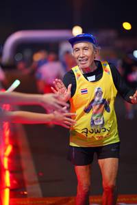 BIB: 4039
                            <button type="button" onclick="openModal(21286711)" class="btn btn-primary btn-sm float-right btn-popup" data-toggle="modal" data-target=".modal-high-quality">
                        <i class="fas fa-shopping-cart"></i> Add to Cart
                    </button>
                                            <button type="button" onclick="isThisMe(21286711, true)" class="btn btn-success btn-sm float-right btn-popup btn-isme hidden" data-toggle="tooltip" data-placement="bottom" title="นี่คือรูปของคุณใช่ไหม คลิกที่นี่เพื่อเอาเข้าอัลบั้ม">
                        <i class="fas fa-plus"></i> Add to album
                    </button>
                    <button type="button" onclick="isThisMe(21286711, false)" class="btn btn-warning btn-sm float-right btn-popup btn-isnotme hidden">
                        <i class="fas fa-ban"></i> Remove from album
                    </button>
