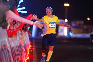 BIB: 46086
                            <button type="button" onclick="openModal(21365620)" class="btn btn-primary btn-sm float-right btn-popup" data-toggle="modal" data-target=".modal-high-quality">
                        <i class="fas fa-shopping-cart"></i> Add to Cart
                    </button>
                                            <button type="button" onclick="isThisMe(21365620, true)" class="btn btn-success btn-sm float-right btn-popup btn-isme hidden" data-toggle="tooltip" data-placement="bottom" title="นี่คือรูปของคุณใช่ไหม คลิกที่นี่เพื่อเอาเข้าอัลบั้ม">
                        <i class="fas fa-plus"></i> Add to album
                    </button>
                    <button type="button" onclick="isThisMe(21365620, false)" class="btn btn-warning btn-sm float-right btn-popup btn-isnotme hidden">
                        <i class="fas fa-ban"></i> Remove from album
                    </button>