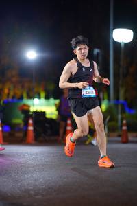 BIB: 43601
                            <button type="button" onclick="openModal(19800409)" class="btn btn-primary btn-sm float-right btn-popup" data-toggle="modal" data-target=".modal-high-quality">
                        <i class="fas fa-shopping-cart"></i> Add to Cart
                    </button>
                                            <button type="button" onclick="isThisMe(19800409, true)" class="btn btn-success btn-sm float-right btn-popup btn-isme hidden" data-toggle="tooltip" data-placement="bottom" title="นี่คือรูปของคุณใช่ไหม คลิกที่นี่เพื่อเอาเข้าอัลบั้ม">
                        <i class="fas fa-plus"></i> Add to album
                    </button>
                    <button type="button" onclick="isThisMe(19800409, false)" class="btn btn-warning btn-sm float-right btn-popup btn-isnotme hidden">
                        <i class="fas fa-ban"></i> Remove from album
                    </button>