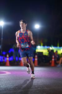 BIB: 40820
                            <button type="button" onclick="openModal(19896594)" class="btn btn-primary btn-sm float-right btn-popup" data-toggle="modal" data-target=".modal-high-quality">
                        <i class="fas fa-shopping-cart"></i> Add to Cart
                    </button>
                                            <button type="button" onclick="isThisMe(19896594, true)" class="btn btn-success btn-sm float-right btn-popup btn-isme hidden" data-toggle="tooltip" data-placement="bottom" title="นี่คือรูปของคุณใช่ไหม คลิกที่นี่เพื่อเอาเข้าอัลบั้ม">
                        <i class="fas fa-plus"></i> Add to album
                    </button>
                    <button type="button" onclick="isThisMe(19896594, false)" class="btn btn-warning btn-sm float-right btn-popup btn-isnotme hidden">
                        <i class="fas fa-ban"></i> Remove from album
                    </button>