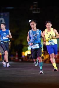 BIB: 4208, 44109
                            <button type="button" onclick="openModal(20174877)" class="btn btn-primary btn-sm float-right btn-popup" data-toggle="modal" data-target=".modal-high-quality">
                        <i class="fas fa-shopping-cart"></i> Add to Cart
                    </button>
                                            <button type="button" onclick="isThisMe(20174877, true)" class="btn btn-success btn-sm float-right btn-popup btn-isme hidden" data-toggle="tooltip" data-placement="bottom" title="นี่คือรูปของคุณใช่ไหม คลิกที่นี่เพื่อเอาเข้าอัลบั้ม">
                        <i class="fas fa-plus"></i> Add to album
                    </button>
                    <button type="button" onclick="isThisMe(20174877, false)" class="btn btn-warning btn-sm float-right btn-popup btn-isnotme hidden">
                        <i class="fas fa-ban"></i> Remove from album
                    </button>