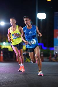 BIB: 402, 78401
                            <button type="button" onclick="openModal(19783439)" class="btn btn-primary btn-sm float-right btn-popup" data-toggle="modal" data-target=".modal-high-quality">
                        <i class="fas fa-shopping-cart"></i> Add to Cart
                    </button>
                                            <button type="button" onclick="isThisMe(19783439, true)" class="btn btn-success btn-sm float-right btn-popup btn-isme hidden" data-toggle="tooltip" data-placement="bottom" title="นี่คือรูปของคุณใช่ไหม คลิกที่นี่เพื่อเอาเข้าอัลบั้ม">
                        <i class="fas fa-plus"></i> Add to album
                    </button>
                    <button type="button" onclick="isThisMe(19783439, false)" class="btn btn-warning btn-sm float-right btn-popup btn-isnotme hidden">
                        <i class="fas fa-ban"></i> Remove from album
                    </button>