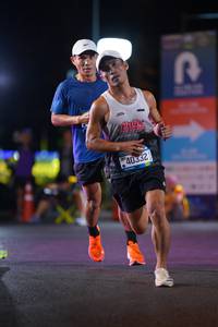 BIB: 40332
                            <button type="button" onclick="openModal(19787280)" class="btn btn-primary btn-sm float-right btn-popup" data-toggle="modal" data-target=".modal-high-quality">
                        <i class="fas fa-shopping-cart"></i> Add to Cart
                    </button>
                                            <button type="button" onclick="isThisMe(19787280, true)" class="btn btn-success btn-sm float-right btn-popup btn-isme hidden" data-toggle="tooltip" data-placement="bottom" title="นี่คือรูปของคุณใช่ไหม คลิกที่นี่เพื่อเอาเข้าอัลบั้ม">
                        <i class="fas fa-plus"></i> Add to album
                    </button>
                    <button type="button" onclick="isThisMe(19787280, false)" class="btn btn-warning btn-sm float-right btn-popup btn-isnotme hidden">
                        <i class="fas fa-ban"></i> Remove from album
                    </button>