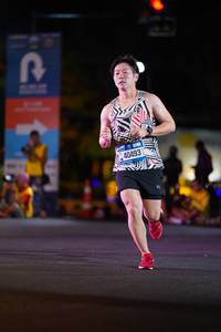 BIB: 40493
                            <button type="button" onclick="openModal(20263195)" class="btn btn-primary btn-sm float-right btn-popup" data-toggle="modal" data-target=".modal-high-quality">
                        <i class="fas fa-shopping-cart"></i> Add to Cart
                    </button>
                                            <button type="button" onclick="isThisMe(20263195, true)" class="btn btn-success btn-sm float-right btn-popup btn-isme hidden" data-toggle="tooltip" data-placement="bottom" title="นี่คือรูปของคุณใช่ไหม คลิกที่นี่เพื่อเอาเข้าอัลบั้ม">
                        <i class="fas fa-plus"></i> Add to album
                    </button>
                    <button type="button" onclick="isThisMe(20263195, false)" class="btn btn-warning btn-sm float-right btn-popup btn-isnotme hidden">
                        <i class="fas fa-ban"></i> Remove from album
                    </button>