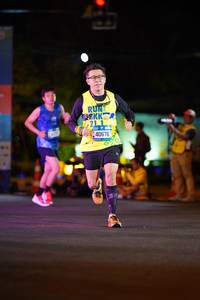 BIB: 211, 40676
                            <button type="button" onclick="openModal(20256293)" class="btn btn-primary btn-sm float-right btn-popup" data-toggle="modal" data-target=".modal-high-quality">
                        <i class="fas fa-shopping-cart"></i> Add to Cart
                    </button>
                                            <button type="button" onclick="isThisMe(20256293, true)" class="btn btn-success btn-sm float-right btn-popup btn-isme hidden" data-toggle="tooltip" data-placement="bottom" title="นี่คือรูปของคุณใช่ไหม คลิกที่นี่เพื่อเอาเข้าอัลบั้ม">
                        <i class="fas fa-plus"></i> Add to album
                    </button>
                    <button type="button" onclick="isThisMe(20256293, false)" class="btn btn-warning btn-sm float-right btn-popup btn-isnotme hidden">
                        <i class="fas fa-ban"></i> Remove from album
                    </button>