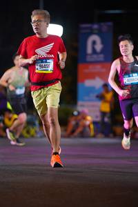 BIB: 91459, 405624
                            <button type="button" onclick="openModal(20135145)" class="btn btn-primary btn-sm float-right btn-popup" data-toggle="modal" data-target=".modal-high-quality">
                        <i class="fas fa-shopping-cart"></i> Add to Cart
                    </button>
                                            <button type="button" onclick="isThisMe(20135145, true)" class="btn btn-success btn-sm float-right btn-popup btn-isme hidden" data-toggle="tooltip" data-placement="bottom" title="นี่คือรูปของคุณใช่ไหม คลิกที่นี่เพื่อเอาเข้าอัลบั้ม">
                        <i class="fas fa-plus"></i> Add to album
                    </button>
                    <button type="button" onclick="isThisMe(20135145, false)" class="btn btn-warning btn-sm float-right btn-popup btn-isnotme hidden">
                        <i class="fas fa-ban"></i> Remove from album
                    </button>