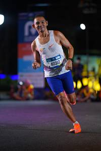 BIB: 40312
                            <button type="button" onclick="openModal(19774351)" class="btn btn-primary btn-sm float-right btn-popup" data-toggle="modal" data-target=".modal-high-quality">
                        <i class="fas fa-shopping-cart"></i> Add to Cart
                    </button>
                                            <button type="button" onclick="isThisMe(19774351, true)" class="btn btn-success btn-sm float-right btn-popup btn-isme hidden" data-toggle="tooltip" data-placement="bottom" title="นี่คือรูปของคุณใช่ไหม คลิกที่นี่เพื่อเอาเข้าอัลบั้ม">
                        <i class="fas fa-plus"></i> Add to album
                    </button>
                    <button type="button" onclick="isThisMe(19774351, false)" class="btn btn-warning btn-sm float-right btn-popup btn-isnotme hidden">
                        <i class="fas fa-ban"></i> Remove from album
                    </button>