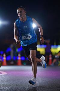 BIB: 41624
                            <button type="button" onclick="openModal(19782086)" class="btn btn-primary btn-sm float-right btn-popup" data-toggle="modal" data-target=".modal-high-quality">
                        <i class="fas fa-shopping-cart"></i> Add to Cart
                    </button>
                                            <button type="button" onclick="isThisMe(19782086, true)" class="btn btn-success btn-sm float-right btn-popup btn-isme hidden" data-toggle="tooltip" data-placement="bottom" title="นี่คือรูปของคุณใช่ไหม คลิกที่นี่เพื่อเอาเข้าอัลบั้ม">
                        <i class="fas fa-plus"></i> Add to album
                    </button>
                    <button type="button" onclick="isThisMe(19782086, false)" class="btn btn-warning btn-sm float-right btn-popup btn-isnotme hidden">
                        <i class="fas fa-ban"></i> Remove from album
                    </button>