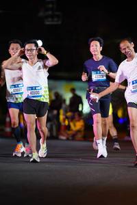 BIB: 40687, 40100, 43301
                            <button type="button" onclick="openModal(20224368)" class="btn btn-primary btn-sm float-right btn-popup" data-toggle="modal" data-target=".modal-high-quality">
                        <i class="fas fa-shopping-cart"></i> Add to Cart
                    </button>
                                            <button type="button" onclick="isThisMe(20224368, true)" class="btn btn-success btn-sm float-right btn-popup btn-isme hidden" data-toggle="tooltip" data-placement="bottom" title="นี่คือรูปของคุณใช่ไหม คลิกที่นี่เพื่อเอาเข้าอัลบั้ม">
                        <i class="fas fa-plus"></i> Add to album
                    </button>
                    <button type="button" onclick="isThisMe(20224368, false)" class="btn btn-warning btn-sm float-right btn-popup btn-isnotme hidden">
                        <i class="fas fa-ban"></i> Remove from album
                    </button>