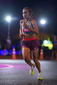 BIB: 4600
                            <button type="button" onclick="openModal(19769894)" class="btn btn-primary btn-sm float-right btn-popup" data-toggle="modal" data-target=".modal-high-quality">
                        <i class="fas fa-shopping-cart"></i> Add to Cart
                    </button>
                                            <button type="button" onclick="isThisMe(19769894, true)" class="btn btn-success btn-sm float-right btn-popup btn-isme hidden" data-toggle="tooltip" data-placement="bottom" title="นี่คือรูปของคุณใช่ไหม คลิกที่นี่เพื่อเอาเข้าอัลบั้ม">
                        <i class="fas fa-plus"></i> Add to album
                    </button>
                    <button type="button" onclick="isThisMe(19769894, false)" class="btn btn-warning btn-sm float-right btn-popup btn-isnotme hidden">
                        <i class="fas fa-ban"></i> Remove from album
                    </button>