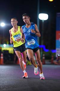 BIB: 40281, 78401
                            <button type="button" onclick="openModal(19783446)" class="btn btn-primary btn-sm float-right btn-popup" data-toggle="modal" data-target=".modal-high-quality">
                        <i class="fas fa-shopping-cart"></i> Add to Cart
                    </button>
                                            <button type="button" onclick="isThisMe(19783446, true)" class="btn btn-success btn-sm float-right btn-popup btn-isme hidden" data-toggle="tooltip" data-placement="bottom" title="นี่คือรูปของคุณใช่ไหม คลิกที่นี่เพื่อเอาเข้าอัลบั้ม">
                        <i class="fas fa-plus"></i> Add to album
                    </button>
                    <button type="button" onclick="isThisMe(19783446, false)" class="btn btn-warning btn-sm float-right btn-popup btn-isnotme hidden">
                        <i class="fas fa-ban"></i> Remove from album
                    </button>