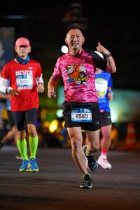 BIB: 4200, 65421
                            <button type="button" onclick="openModal(20113556)" class="btn btn-primary btn-sm float-right btn-popup" data-toggle="modal" data-target=".modal-high-quality">
                        <i class="fas fa-shopping-cart"></i> Add to Cart
                    </button>
                                            <button type="button" onclick="isThisMe(20113556, true)" class="btn btn-success btn-sm float-right btn-popup btn-isme hidden" data-toggle="tooltip" data-placement="bottom" title="นี่คือรูปของคุณใช่ไหม คลิกที่นี่เพื่อเอาเข้าอัลบั้ม">
                        <i class="fas fa-plus"></i> Add to album
                    </button>
                    <button type="button" onclick="isThisMe(20113556, false)" class="btn btn-warning btn-sm float-right btn-popup btn-isnotme hidden">
                        <i class="fas fa-ban"></i> Remove from album
                    </button>