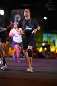 BIB: 4000
                            <button type="button" onclick="openModal(20104795)" class="btn btn-primary btn-sm float-right btn-popup" data-toggle="modal" data-target=".modal-high-quality">
                        <i class="fas fa-shopping-cart"></i> Add to Cart
                    </button>
                                            <button type="button" onclick="isThisMe(20104795, true)" class="btn btn-success btn-sm float-right btn-popup btn-isme hidden" data-toggle="tooltip" data-placement="bottom" title="นี่คือรูปของคุณใช่ไหม คลิกที่นี่เพื่อเอาเข้าอัลบั้ม">
                        <i class="fas fa-plus"></i> Add to album
                    </button>
                    <button type="button" onclick="isThisMe(20104795, false)" class="btn btn-warning btn-sm float-right btn-popup btn-isnotme hidden">
                        <i class="fas fa-ban"></i> Remove from album
                    </button>