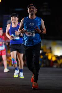 BIB: 43191
                            <button type="button" onclick="openModal(19971173)" class="btn btn-primary btn-sm float-right btn-popup" data-toggle="modal" data-target=".modal-high-quality">
                        <i class="fas fa-shopping-cart"></i> Add to Cart
                    </button>
                                            <button type="button" onclick="isThisMe(19971173, true)" class="btn btn-success btn-sm float-right btn-popup btn-isme hidden" data-toggle="tooltip" data-placement="bottom" title="นี่คือรูปของคุณใช่ไหม คลิกที่นี่เพื่อเอาเข้าอัลบั้ม">
                        <i class="fas fa-plus"></i> Add to album
                    </button>
                    <button type="button" onclick="isThisMe(19971173, false)" class="btn btn-warning btn-sm float-right btn-popup btn-isnotme hidden">
                        <i class="fas fa-ban"></i> Remove from album
                    </button>