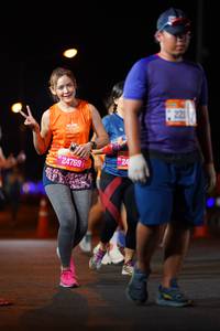 BIB: 0418, 24769, 221
                            <button type="button" onclick="openModal(20695484)" class="btn btn-primary btn-sm float-right btn-popup" data-toggle="modal" data-target=".modal-high-quality">
                        <i class="fas fa-shopping-cart"></i> Add to Cart
                    </button>
                                            <button type="button" onclick="isThisMe(20695484, true)" class="btn btn-success btn-sm float-right btn-popup btn-isme hidden" data-toggle="tooltip" data-placement="bottom" title="นี่คือรูปของคุณใช่ไหม คลิกที่นี่เพื่อเอาเข้าอัลบั้ม">
                        <i class="fas fa-plus"></i> Add to album
                    </button>
                    <button type="button" onclick="isThisMe(20695484, false)" class="btn btn-warning btn-sm float-right btn-popup btn-isnotme hidden">
                        <i class="fas fa-ban"></i> Remove from album
                    </button>