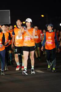 BIB: 3851, 25575, 27140, 
                            <button type="button" onclick="openModal(21350329)" class="btn btn-primary btn-sm float-right btn-popup" data-toggle="modal" data-target=".modal-high-quality">
                        <i class="fas fa-shopping-cart"></i> Add to Cart
                    </button>
                                            <button type="button" onclick="isThisMe(21350329, true)" class="btn btn-success btn-sm float-right btn-popup btn-isme hidden" data-toggle="tooltip" data-placement="bottom" title="นี่คือรูปของคุณใช่ไหม คลิกที่นี่เพื่อเอาเข้าอัลบั้ม">
                        <i class="fas fa-plus"></i> Add to album
                    </button>
                    <button type="button" onclick="isThisMe(21350329, false)" class="btn btn-warning btn-sm float-right btn-popup btn-isnotme hidden">
                        <i class="fas fa-ban"></i> Remove from album
                    </button>