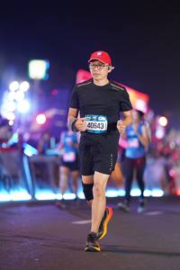 BIB: 40643
                            <button type="button" onclick="openModal(21494236)" class="btn btn-primary btn-sm float-right btn-popup" data-toggle="modal" data-target=".modal-high-quality">
                        <i class="fas fa-shopping-cart"></i> Add to Cart
                    </button>
                                            <button type="button" onclick="isThisMe(21494236, true)" class="btn btn-success btn-sm float-right btn-popup btn-isme hidden" data-toggle="tooltip" data-placement="bottom" title="นี่คือรูปของคุณใช่ไหม คลิกที่นี่เพื่อเอาเข้าอัลบั้ม">
                        <i class="fas fa-plus"></i> Add to album
                    </button>
                    <button type="button" onclick="isThisMe(21494236, false)" class="btn btn-warning btn-sm float-right btn-popup btn-isnotme hidden">
                        <i class="fas fa-ban"></i> Remove from album
                    </button>