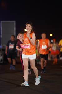 BIB: 13631, 25738
                            <button type="button" onclick="openModal(21431577)" class="btn btn-primary btn-sm float-right btn-popup" data-toggle="modal" data-target=".modal-high-quality">
                        <i class="fas fa-shopping-cart"></i> Add to Cart
                    </button>
                                            <button type="button" onclick="isThisMe(21431577, true)" class="btn btn-success btn-sm float-right btn-popup btn-isme hidden" data-toggle="tooltip" data-placement="bottom" title="นี่คือรูปของคุณใช่ไหม คลิกที่นี่เพื่อเอาเข้าอัลบั้ม">
                        <i class="fas fa-plus"></i> Add to album
                    </button>
                    <button type="button" onclick="isThisMe(21431577, false)" class="btn btn-warning btn-sm float-right btn-popup btn-isnotme hidden">
                        <i class="fas fa-ban"></i> Remove from album
                    </button>