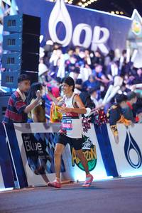 BIB: 5455, 0000, 495, 46066
                            <button type="button" onclick="openModal(21526604)" class="btn btn-primary btn-sm float-right btn-popup" data-toggle="modal" data-target=".modal-high-quality">
                        <i class="fas fa-shopping-cart"></i> Add to Cart
                    </button>
                                            <button type="button" onclick="isThisMe(21526604, true)" class="btn btn-success btn-sm float-right btn-popup btn-isme hidden" data-toggle="tooltip" data-placement="bottom" title="นี่คือรูปของคุณใช่ไหม คลิกที่นี่เพื่อเอาเข้าอัลบั้ม">
                        <i class="fas fa-plus"></i> Add to album
                    </button>
                    <button type="button" onclick="isThisMe(21526604, false)" class="btn btn-warning btn-sm float-right btn-popup btn-isnotme hidden">
                        <i class="fas fa-ban"></i> Remove from album
                    </button>