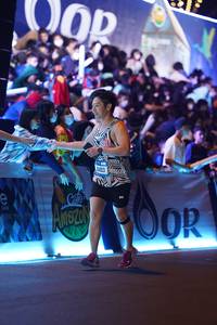 BIB: 000, 116, 0433
                            <button type="button" onclick="openModal(21447978)" class="btn btn-primary btn-sm float-right btn-popup" data-toggle="modal" data-target=".modal-high-quality">
                        <i class="fas fa-shopping-cart"></i> Add to Cart
                    </button>
                                            <button type="button" onclick="isThisMe(21447978, true)" class="btn btn-success btn-sm float-right btn-popup btn-isme hidden" data-toggle="tooltip" data-placement="bottom" title="นี่คือรูปของคุณใช่ไหม คลิกที่นี่เพื่อเอาเข้าอัลบั้ม">
                        <i class="fas fa-plus"></i> Add to album
                    </button>
                    <button type="button" onclick="isThisMe(21447978, false)" class="btn btn-warning btn-sm float-right btn-popup btn-isnotme hidden">
                        <i class="fas fa-ban"></i> Remove from album
                    </button>