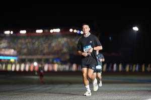 BIB: 4326, 1100
                            <button type="button" onclick="openModal(20931633)" class="btn btn-primary btn-sm float-right btn-popup" data-toggle="modal" data-target=".modal-high-quality">
                        <i class="fas fa-shopping-cart"></i> Add to Cart
                    </button>
                                            <button type="button" onclick="isThisMe(20931633, true)" class="btn btn-success btn-sm float-right btn-popup btn-isme hidden" data-toggle="tooltip" data-placement="bottom" title="นี่คือรูปของคุณใช่ไหม คลิกที่นี่เพื่อเอาเข้าอัลบั้ม">
                        <i class="fas fa-plus"></i> Add to album
                    </button>
                    <button type="button" onclick="isThisMe(20931633, false)" class="btn btn-warning btn-sm float-right btn-popup btn-isnotme hidden">
                        <i class="fas fa-ban"></i> Remove from album
                    </button>