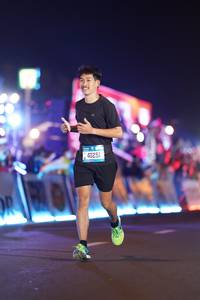 BIB: 116, 40251
                            <button type="button" onclick="openModal(21494606)" class="btn btn-primary btn-sm float-right btn-popup" data-toggle="modal" data-target=".modal-high-quality">
                        <i class="fas fa-shopping-cart"></i> Add to Cart
                    </button>
                                            <button type="button" onclick="isThisMe(21494606, true)" class="btn btn-success btn-sm float-right btn-popup btn-isme hidden" data-toggle="tooltip" data-placement="bottom" title="นี่คือรูปของคุณใช่ไหม คลิกที่นี่เพื่อเอาเข้าอัลบั้ม">
                        <i class="fas fa-plus"></i> Add to album
                    </button>
                    <button type="button" onclick="isThisMe(21494606, false)" class="btn btn-warning btn-sm float-right btn-popup btn-isnotme hidden">
                        <i class="fas fa-ban"></i> Remove from album
                    </button>