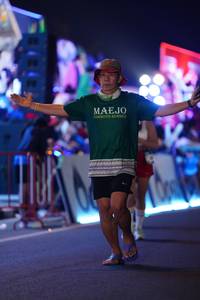 BIB: 400
                            <button type="button" onclick="openModal(21360866)" class="btn btn-primary btn-sm float-right btn-popup" data-toggle="modal" data-target=".modal-high-quality">
                        <i class="fas fa-shopping-cart"></i> Add to Cart
                    </button>
                                            <button type="button" onclick="isThisMe(21360866, true)" class="btn btn-success btn-sm float-right btn-popup btn-isme hidden" data-toggle="tooltip" data-placement="bottom" title="นี่คือรูปของคุณใช่ไหม คลิกที่นี่เพื่อเอาเข้าอัลบั้ม">
                        <i class="fas fa-plus"></i> Add to album
                    </button>
                    <button type="button" onclick="isThisMe(21360866, false)" class="btn btn-warning btn-sm float-right btn-popup btn-isnotme hidden">
                        <i class="fas fa-ban"></i> Remove from album
                    </button>