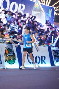 BIB: 40526
                            <button type="button" onclick="openModal(21466891)" class="btn btn-primary btn-sm float-right btn-popup" data-toggle="modal" data-target=".modal-high-quality">
                        <i class="fas fa-shopping-cart"></i> Add to Cart
                    </button>
                                            <button type="button" onclick="isThisMe(21466891, true)" class="btn btn-success btn-sm float-right btn-popup btn-isme hidden" data-toggle="tooltip" data-placement="bottom" title="นี่คือรูปของคุณใช่ไหม คลิกที่นี่เพื่อเอาเข้าอัลบั้ม">
                        <i class="fas fa-plus"></i> Add to album
                    </button>
                    <button type="button" onclick="isThisMe(21466891, false)" class="btn btn-warning btn-sm float-right btn-popup btn-isnotme hidden">
                        <i class="fas fa-ban"></i> Remove from album
                    </button>