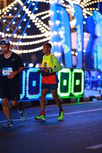 BIB: 800, 40261
                            <button type="button" onclick="openModal(20163396)" class="btn btn-primary btn-sm float-right btn-popup" data-toggle="modal" data-target=".modal-high-quality">
                        <i class="fas fa-shopping-cart"></i> Add to Cart
                    </button>
                                            <button type="button" onclick="isThisMe(20163396, true)" class="btn btn-success btn-sm float-right btn-popup btn-isme hidden" data-toggle="tooltip" data-placement="bottom" title="นี่คือรูปของคุณใช่ไหม คลิกที่นี่เพื่อเอาเข้าอัลบั้ม">
                        <i class="fas fa-plus"></i> Add to album
                    </button>
                    <button type="button" onclick="isThisMe(20163396, false)" class="btn btn-warning btn-sm float-right btn-popup btn-isnotme hidden">
                        <i class="fas fa-ban"></i> Remove from album
                    </button>