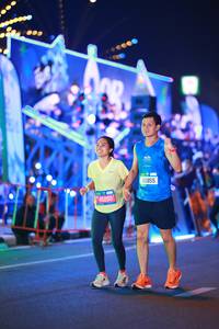 BIB: 45250, 12113, 40955
                            <button type="button" onclick="openModal(20102689)" class="btn btn-primary btn-sm float-right btn-popup" data-toggle="modal" data-target=".modal-high-quality">
                        <i class="fas fa-shopping-cart"></i> Add to Cart
                    </button>
                                            <button type="button" onclick="isThisMe(20102689, true)" class="btn btn-success btn-sm float-right btn-popup btn-isme hidden" data-toggle="tooltip" data-placement="bottom" title="นี่คือรูปของคุณใช่ไหม คลิกที่นี่เพื่อเอาเข้าอัลบั้ม">
                        <i class="fas fa-plus"></i> Add to album
                    </button>
                    <button type="button" onclick="isThisMe(20102689, false)" class="btn btn-warning btn-sm float-right btn-popup btn-isnotme hidden">
                        <i class="fas fa-ban"></i> Remove from album
                    </button>