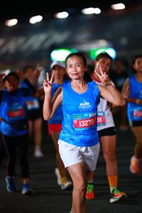 BIB: 7023, 13279, 106
                            <button type="button" onclick="openModal(19925118)" class="btn btn-primary btn-sm float-right btn-popup" data-toggle="modal" data-target=".modal-high-quality">
                        <i class="fas fa-shopping-cart"></i> Add to Cart
                    </button>
                                            <button type="button" onclick="isThisMe(19925118, true)" class="btn btn-success btn-sm float-right btn-popup btn-isme hidden" data-toggle="tooltip" data-placement="bottom" title="นี่คือรูปของคุณใช่ไหม คลิกที่นี่เพื่อเอาเข้าอัลบั้ม">
                        <i class="fas fa-plus"></i> Add to album
                    </button>
                    <button type="button" onclick="isThisMe(19925118, false)" class="btn btn-warning btn-sm float-right btn-popup btn-isnotme hidden">
                        <i class="fas fa-ban"></i> Remove from album
                    </button>