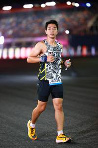 BIB: 682, 334
                            <button type="button" onclick="openModal(19899425)" class="btn btn-primary btn-sm float-right btn-popup" data-toggle="modal" data-target=".modal-high-quality">
                        <i class="fas fa-shopping-cart"></i> Add to Cart
                    </button>
                                            <button type="button" onclick="isThisMe(19899425, true)" class="btn btn-success btn-sm float-right btn-popup btn-isme hidden" data-toggle="tooltip" data-placement="bottom" title="นี่คือรูปของคุณใช่ไหม คลิกที่นี่เพื่อเอาเข้าอัลบั้ม">
                        <i class="fas fa-plus"></i> Add to album
                    </button>
                    <button type="button" onclick="isThisMe(19899425, false)" class="btn btn-warning btn-sm float-right btn-popup btn-isnotme hidden">
                        <i class="fas fa-ban"></i> Remove from album
                    </button>