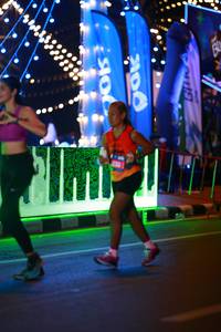 BIB: 400
                            <button type="button" onclick="openModal(20184448)" class="btn btn-primary btn-sm float-right btn-popup" data-toggle="modal" data-target=".modal-high-quality">
                        <i class="fas fa-shopping-cart"></i> Add to Cart
                    </button>
                                            <button type="button" onclick="isThisMe(20184448, true)" class="btn btn-success btn-sm float-right btn-popup btn-isme hidden" data-toggle="tooltip" data-placement="bottom" title="นี่คือรูปของคุณใช่ไหม คลิกที่นี่เพื่อเอาเข้าอัลบั้ม">
                        <i class="fas fa-plus"></i> Add to album
                    </button>
                    <button type="button" onclick="isThisMe(20184448, false)" class="btn btn-warning btn-sm float-right btn-popup btn-isnotme hidden">
                        <i class="fas fa-ban"></i> Remove from album
                    </button>