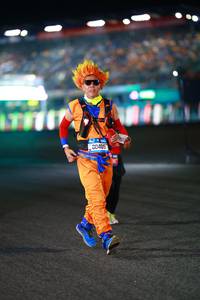 BIB: 30405
                            <button type="button" onclick="openModal(19899301)" class="btn btn-primary btn-sm float-right btn-popup" data-toggle="modal" data-target=".modal-high-quality">
                        <i class="fas fa-shopping-cart"></i> Add to Cart
                    </button>
                                            <button type="button" onclick="isThisMe(19899301, true)" class="btn btn-success btn-sm float-right btn-popup btn-isme hidden" data-toggle="tooltip" data-placement="bottom" title="นี่คือรูปของคุณใช่ไหม คลิกที่นี่เพื่อเอาเข้าอัลบั้ม">
                        <i class="fas fa-plus"></i> Add to album
                    </button>
                    <button type="button" onclick="isThisMe(19899301, false)" class="btn btn-warning btn-sm float-right btn-popup btn-isnotme hidden">
                        <i class="fas fa-ban"></i> Remove from album
                    </button>