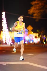 BIB: 40633, 209
                            <button type="button" onclick="openModal(20727610)" class="btn btn-primary btn-sm float-right btn-popup" data-toggle="modal" data-target=".modal-high-quality">
                        <i class="fas fa-shopping-cart"></i> Add to Cart
                    </button>
                                            <button type="button" onclick="isThisMe(20727610, true)" class="btn btn-success btn-sm float-right btn-popup btn-isme hidden" data-toggle="tooltip" data-placement="bottom" title="นี่คือรูปของคุณใช่ไหม คลิกที่นี่เพื่อเอาเข้าอัลบั้ม">
                        <i class="fas fa-plus"></i> Add to album
                    </button>
                    <button type="button" onclick="isThisMe(20727610, false)" class="btn btn-warning btn-sm float-right btn-popup btn-isnotme hidden">
                        <i class="fas fa-ban"></i> Remove from album
                    </button>
