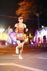 BIB: 40102
                            <button type="button" onclick="openModal(20704727)" class="btn btn-primary btn-sm float-right btn-popup" data-toggle="modal" data-target=".modal-high-quality">
                        <i class="fas fa-shopping-cart"></i> Add to Cart
                    </button>
                                            <button type="button" onclick="isThisMe(20704727, true)" class="btn btn-success btn-sm float-right btn-popup btn-isme hidden" data-toggle="tooltip" data-placement="bottom" title="นี่คือรูปของคุณใช่ไหม คลิกที่นี่เพื่อเอาเข้าอัลบั้ม">
                        <i class="fas fa-plus"></i> Add to album
                    </button>
                    <button type="button" onclick="isThisMe(20704727, false)" class="btn btn-warning btn-sm float-right btn-popup btn-isnotme hidden">
                        <i class="fas fa-ban"></i> Remove from album
                    </button>