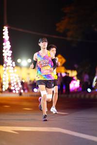 BIB: 883388, 24913
                            <button type="button" onclick="openModal(20784450)" class="btn btn-primary btn-sm float-right btn-popup" data-toggle="modal" data-target=".modal-high-quality">
                        <i class="fas fa-shopping-cart"></i> Add to Cart
                    </button>
                                            <button type="button" onclick="isThisMe(20784450, true)" class="btn btn-success btn-sm float-right btn-popup btn-isme hidden" data-toggle="tooltip" data-placement="bottom" title="นี่คือรูปของคุณใช่ไหม คลิกที่นี่เพื่อเอาเข้าอัลบั้ม">
                        <i class="fas fa-plus"></i> Add to album
                    </button>
                    <button type="button" onclick="isThisMe(20784450, false)" class="btn btn-warning btn-sm float-right btn-popup btn-isnotme hidden">
                        <i class="fas fa-ban"></i> Remove from album
                    </button>