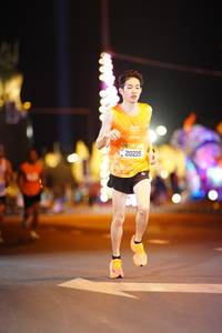 BIB: 20215
                            <button type="button" onclick="openModal(20876669)" class="btn btn-primary btn-sm float-right btn-popup" data-toggle="modal" data-target=".modal-high-quality">
                        <i class="fas fa-shopping-cart"></i> Add to Cart
                    </button>
                                            <button type="button" onclick="isThisMe(20876669, true)" class="btn btn-success btn-sm float-right btn-popup btn-isme hidden" data-toggle="tooltip" data-placement="bottom" title="นี่คือรูปของคุณใช่ไหม คลิกที่นี่เพื่อเอาเข้าอัลบั้ม">
                        <i class="fas fa-plus"></i> Add to album
                    </button>
                    <button type="button" onclick="isThisMe(20876669, false)" class="btn btn-warning btn-sm float-right btn-popup btn-isnotme hidden">
                        <i class="fas fa-ban"></i> Remove from album
                    </button>
