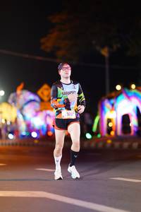 BIB: 320
                            <button type="button" onclick="openModal(20505418)" class="btn btn-primary btn-sm float-right btn-popup" data-toggle="modal" data-target=".modal-high-quality">
                        <i class="fas fa-shopping-cart"></i> Add to Cart
                    </button>
                                            <button type="button" onclick="isThisMe(20505418, true)" class="btn btn-success btn-sm float-right btn-popup btn-isme hidden" data-toggle="tooltip" data-placement="bottom" title="นี่คือรูปของคุณใช่ไหม คลิกที่นี่เพื่อเอาเข้าอัลบั้ม">
                        <i class="fas fa-plus"></i> Add to album
                    </button>
                    <button type="button" onclick="isThisMe(20505418, false)" class="btn btn-warning btn-sm float-right btn-popup btn-isnotme hidden">
                        <i class="fas fa-ban"></i> Remove from album
                    </button>