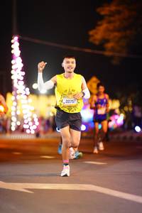 BIB: 800, 20757, 00000
                            <button type="button" onclick="openModal(20406032)" class="btn btn-primary btn-sm float-right btn-popup" data-toggle="modal" data-target=".modal-high-quality">
                        <i class="fas fa-shopping-cart"></i> Add to Cart
                    </button>
                                            <button type="button" onclick="isThisMe(20406032, true)" class="btn btn-success btn-sm float-right btn-popup btn-isme hidden" data-toggle="tooltip" data-placement="bottom" title="นี่คือรูปของคุณใช่ไหม คลิกที่นี่เพื่อเอาเข้าอัลบั้ม">
                        <i class="fas fa-plus"></i> Add to album
                    </button>
                    <button type="button" onclick="isThisMe(20406032, false)" class="btn btn-warning btn-sm float-right btn-popup btn-isnotme hidden">
                        <i class="fas fa-ban"></i> Remove from album
                    </button>