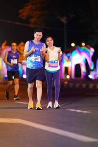 BIB: 0955, 45250
                            <button type="button" onclick="openModal(21571722)" class="btn btn-primary btn-sm float-right btn-popup" data-toggle="modal" data-target=".modal-high-quality">
                        <i class="fas fa-shopping-cart"></i> Add to Cart
                    </button>
                                            <button type="button" onclick="isThisMe(21571722, true)" class="btn btn-success btn-sm float-right btn-popup btn-isme hidden" data-toggle="tooltip" data-placement="bottom" title="นี่คือรูปของคุณใช่ไหม คลิกที่นี่เพื่อเอาเข้าอัลบั้ม">
                        <i class="fas fa-plus"></i> Add to album
                    </button>
                    <button type="button" onclick="isThisMe(21571722, false)" class="btn btn-warning btn-sm float-right btn-popup btn-isnotme hidden">
                        <i class="fas fa-ban"></i> Remove from album
                    </button>