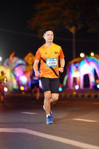BIB: 43404
                            <button type="button" onclick="openModal(21582328)" class="btn btn-primary btn-sm float-right btn-popup" data-toggle="modal" data-target=".modal-high-quality">
                        <i class="fas fa-shopping-cart"></i> Add to Cart
                    </button>
                                            <button type="button" onclick="isThisMe(21582328, true)" class="btn btn-success btn-sm float-right btn-popup btn-isme hidden" data-toggle="tooltip" data-placement="bottom" title="นี่คือรูปของคุณใช่ไหม คลิกที่นี่เพื่อเอาเข้าอัลบั้ม">
                        <i class="fas fa-plus"></i> Add to album
                    </button>
                    <button type="button" onclick="isThisMe(21582328, false)" class="btn btn-warning btn-sm float-right btn-popup btn-isnotme hidden">
                        <i class="fas fa-ban"></i> Remove from album
                    </button>