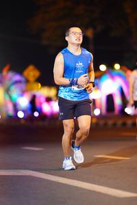 BIB: 910, 415
                            <button type="button" onclick="openModal(21578207)" class="btn btn-primary btn-sm float-right btn-popup" data-toggle="modal" data-target=".modal-high-quality">
                        <i class="fas fa-shopping-cart"></i> Add to Cart
                    </button>
                                            <button type="button" onclick="isThisMe(21578207, true)" class="btn btn-success btn-sm float-right btn-popup btn-isme hidden" data-toggle="tooltip" data-placement="bottom" title="นี่คือรูปของคุณใช่ไหม คลิกที่นี่เพื่อเอาเข้าอัลบั้ม">
                        <i class="fas fa-plus"></i> Add to album
                    </button>
                    <button type="button" onclick="isThisMe(21578207, false)" class="btn btn-warning btn-sm float-right btn-popup btn-isnotme hidden">
                        <i class="fas fa-ban"></i> Remove from album
                    </button>