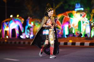 BIB: 585
                            <button type="button" onclick="openModal(21583503)" class="btn btn-primary btn-sm float-right btn-popup" data-toggle="modal" data-target=".modal-high-quality">
                        <i class="fas fa-shopping-cart"></i> Add to Cart
                    </button>
                                            <button type="button" onclick="isThisMe(21583503, true)" class="btn btn-success btn-sm float-right btn-popup btn-isme hidden" data-toggle="tooltip" data-placement="bottom" title="นี่คือรูปของคุณใช่ไหม คลิกที่นี่เพื่อเอาเข้าอัลบั้ม">
                        <i class="fas fa-plus"></i> Add to album
                    </button>
                    <button type="button" onclick="isThisMe(21583503, false)" class="btn btn-warning btn-sm float-right btn-popup btn-isnotme hidden">
                        <i class="fas fa-ban"></i> Remove from album
                    </button>